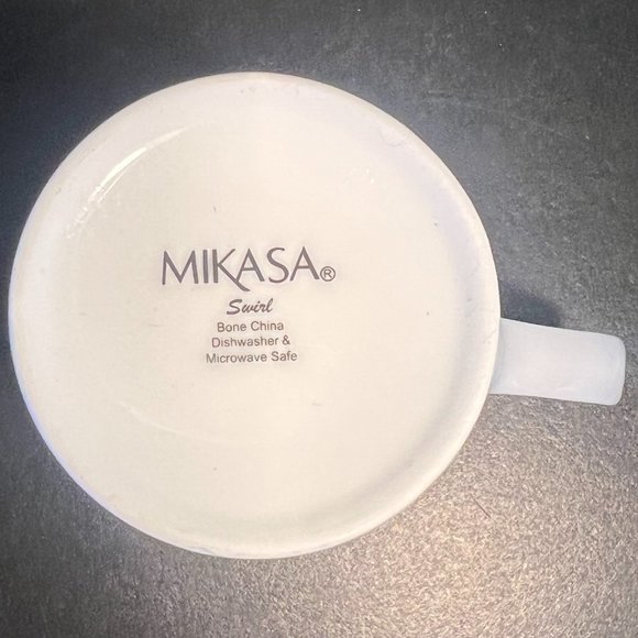 Set of 2  Mikasa SWIRL White Bone China Tapered Ribbed Cups Mugs - Picture 7 of 11